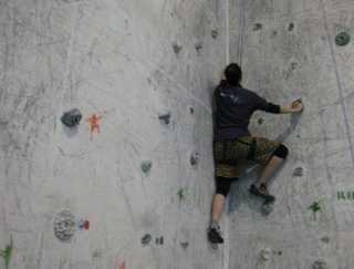 Escalada en rocódromo